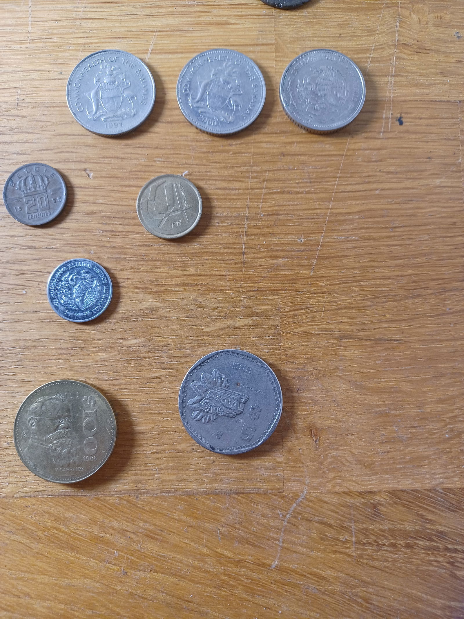 Mixed Lot of Foreign Coins / As Seen - 7