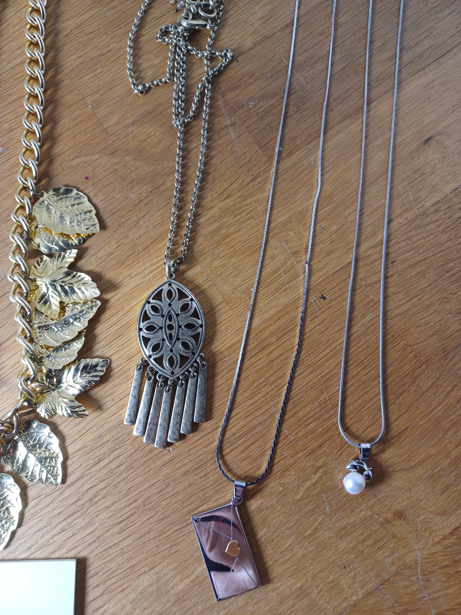 Lot of Vintage Necklaces - 5