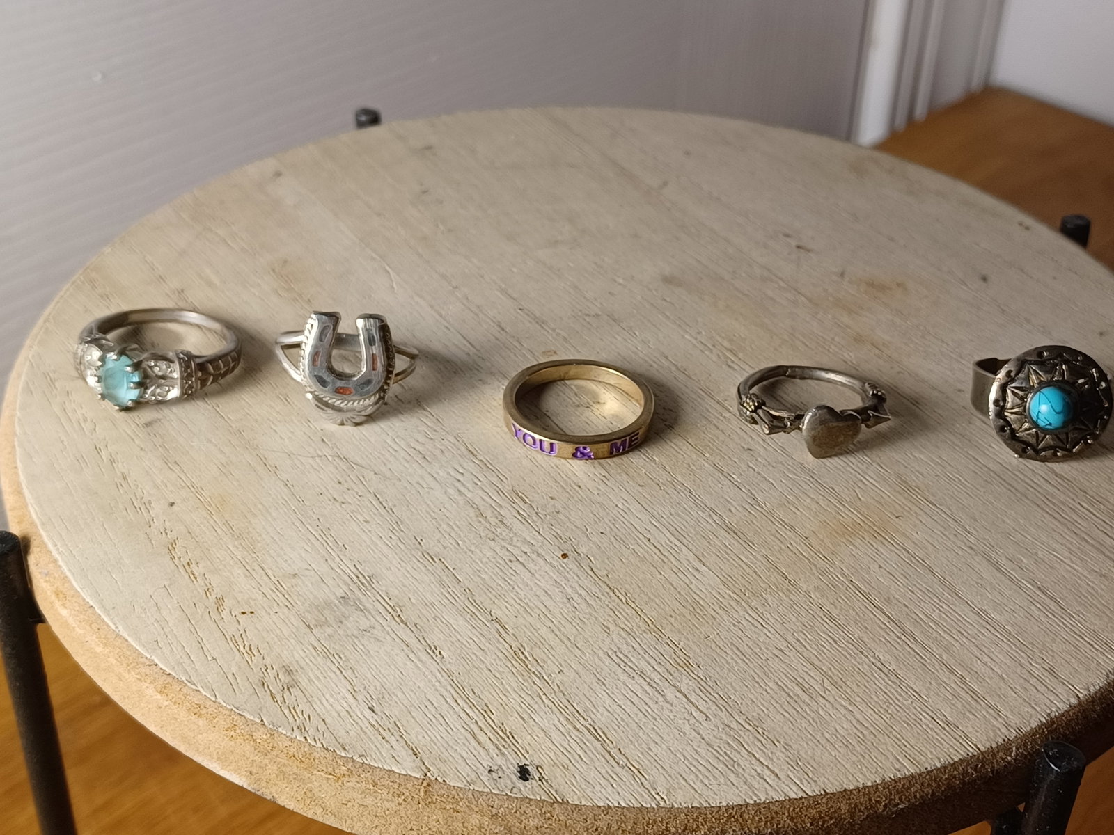 Lot of 5 Rings/ various sizes as seen: Lot of 5 Rings/ various sizes as seen