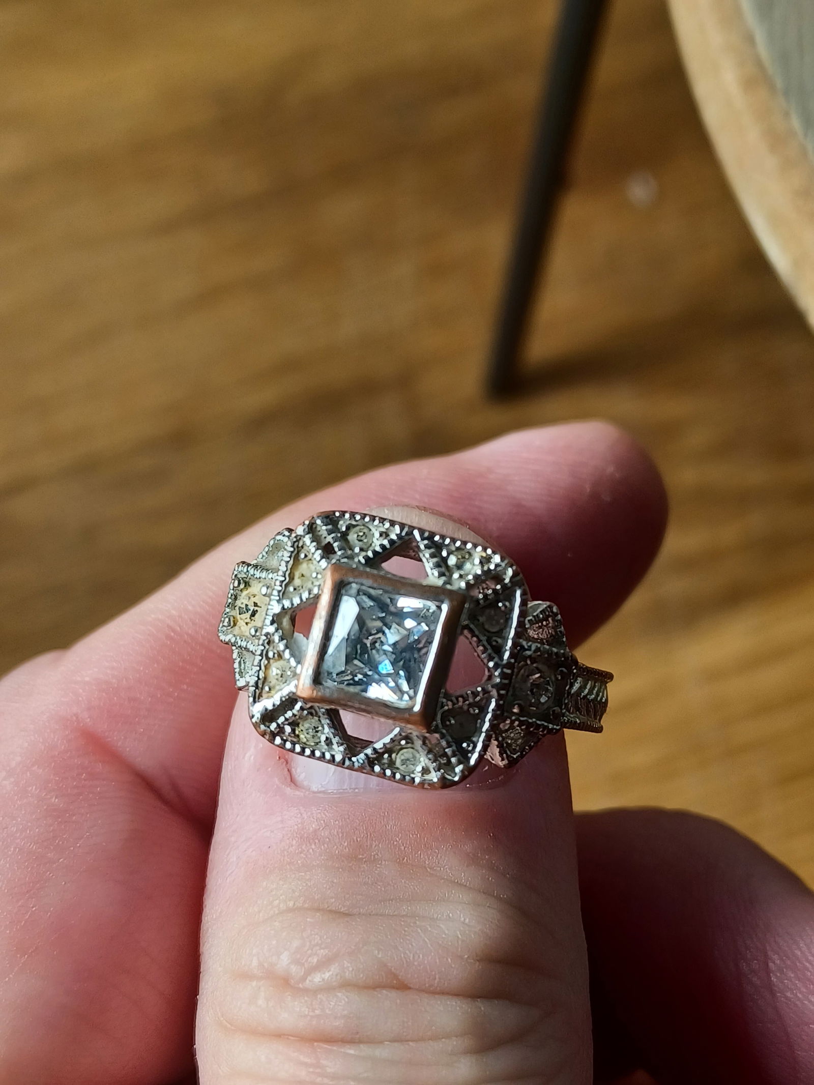 Ornate Ring Size 9.5 - 3