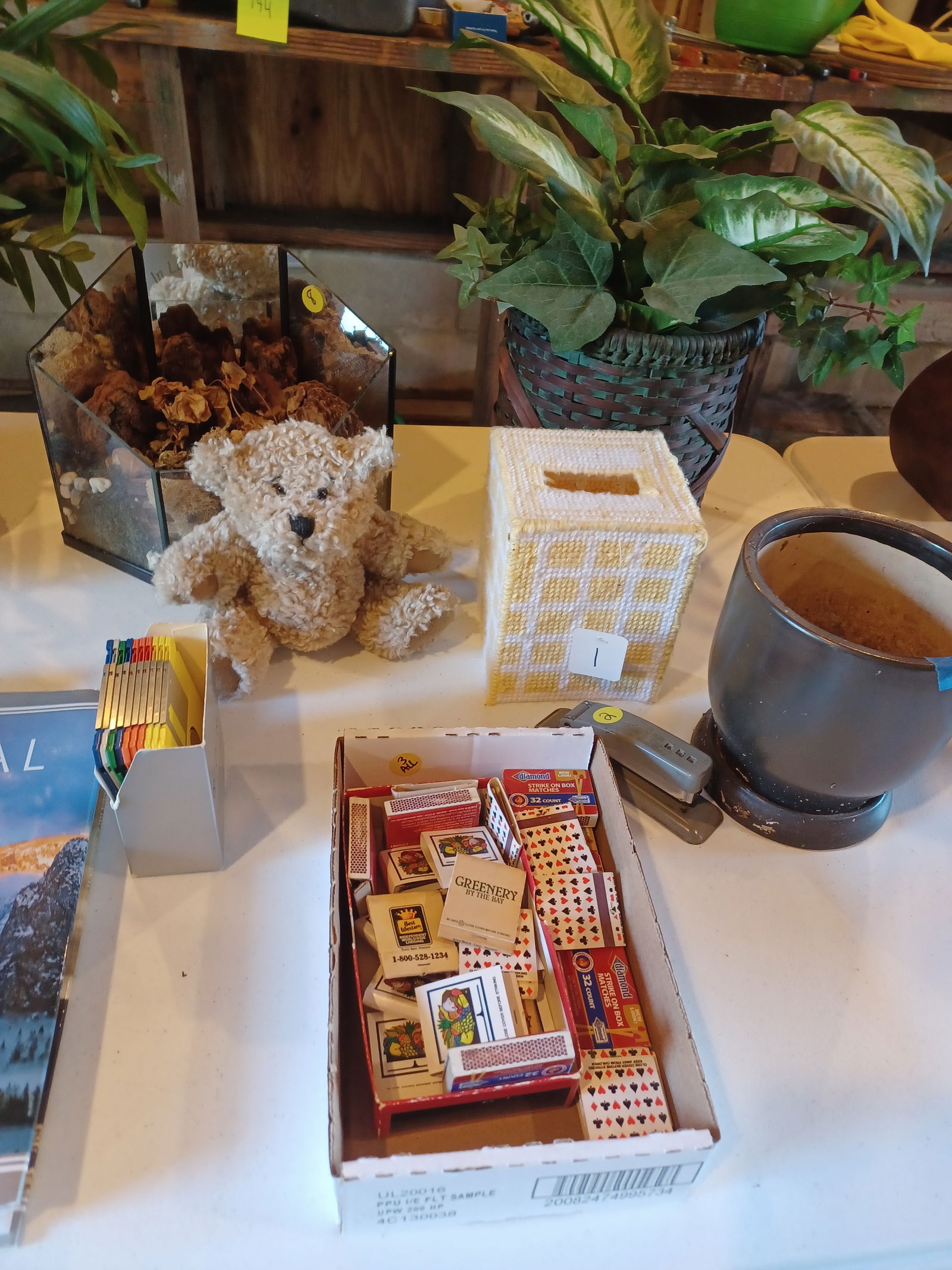 Large Mixed Lot / All seen on table top / table not included - 4