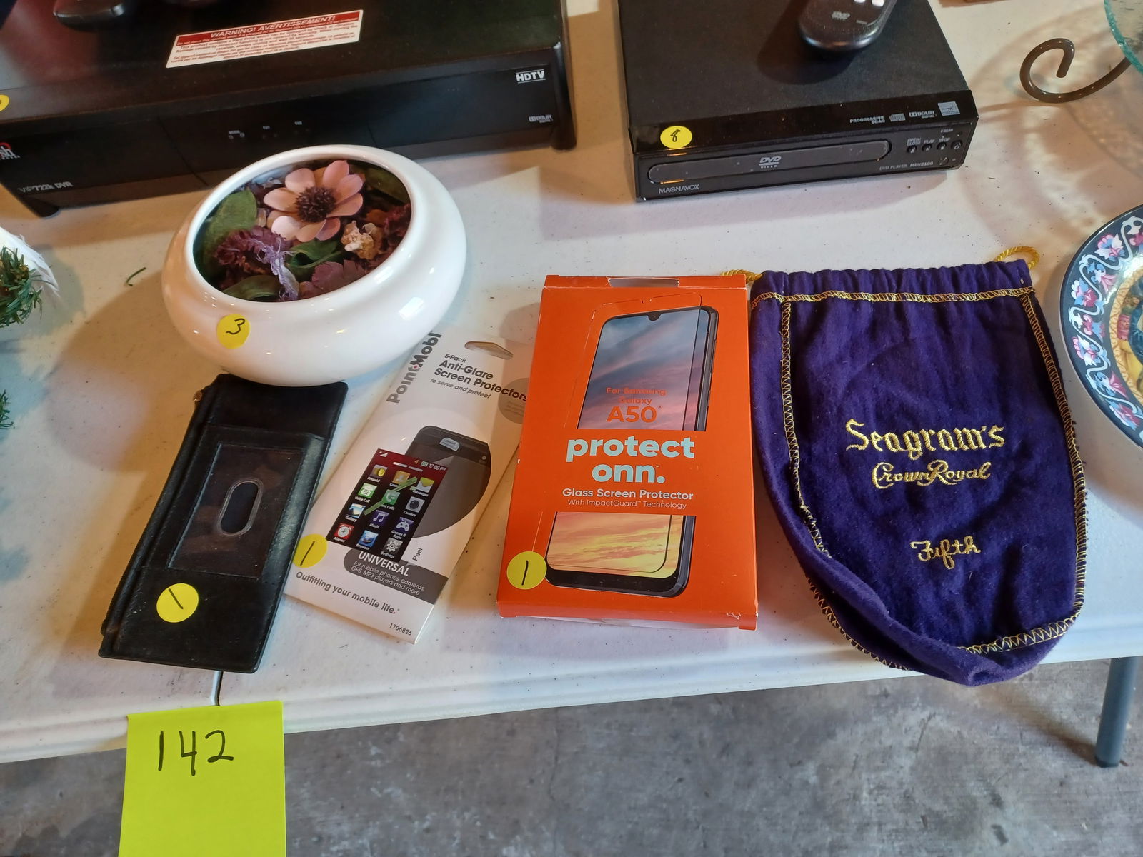 Large Mixed Lot / All seen on table top / table not included - 8