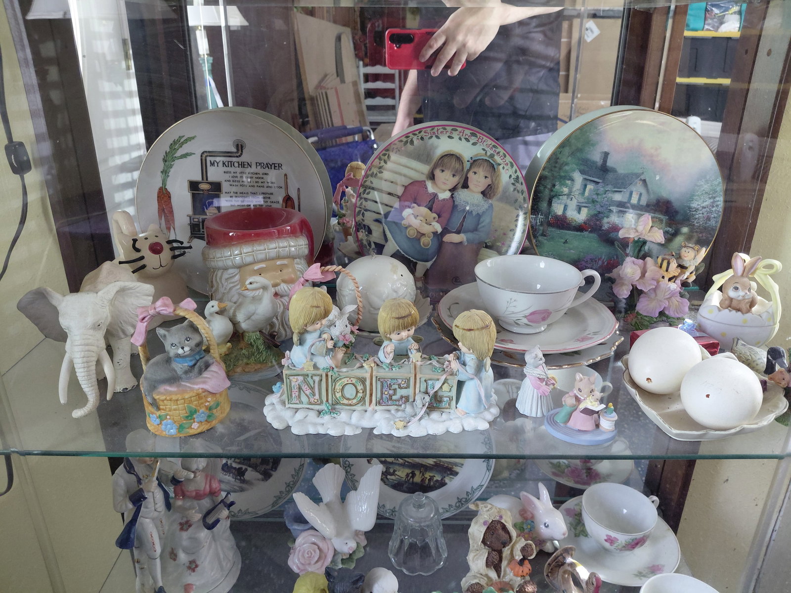 Shelf Contents Porcelain Figurines, China, Plates etc: Shelf Contents Porcelain Figurines, China, Plates etc