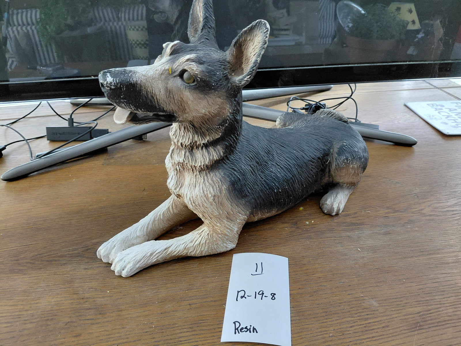 German Shepard Statue / Resin - 2