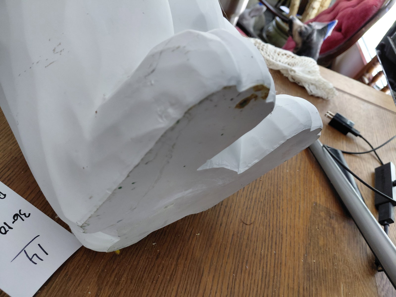 Large Resin Rabbit Statue - 8