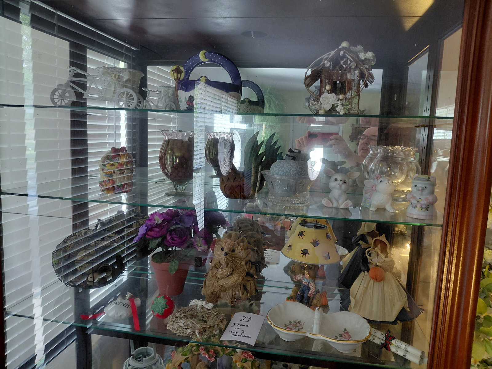 Contents of the top 3 shelves wood chicken, porcelain, glassware, etc - 2