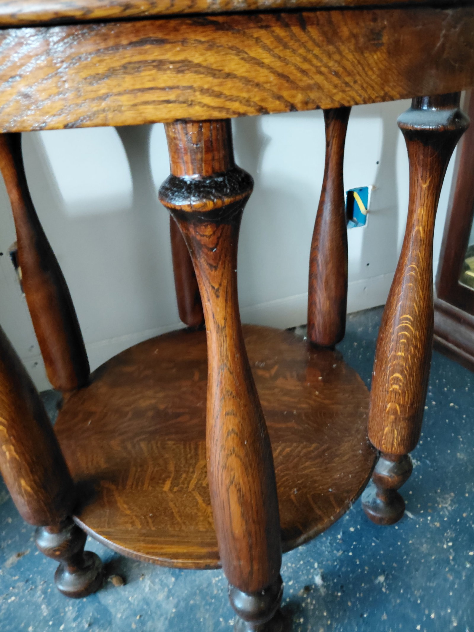 Rare 6 Legged Early 1900s Quarter Saw Oak Parlor Table - 4