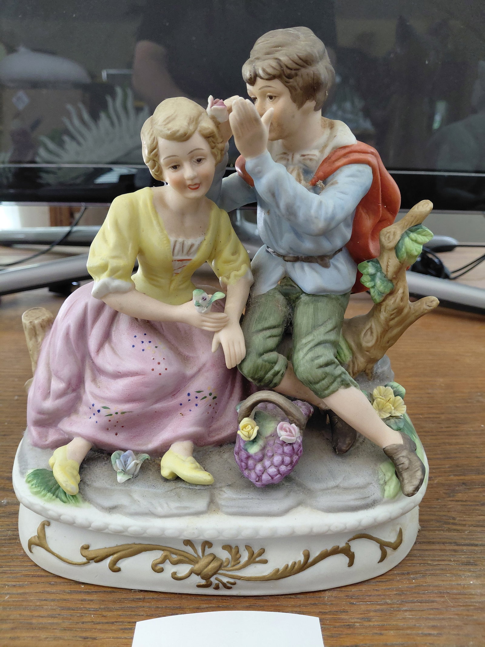 Large Porcelain Statue Couple in Garden (1 of 6)