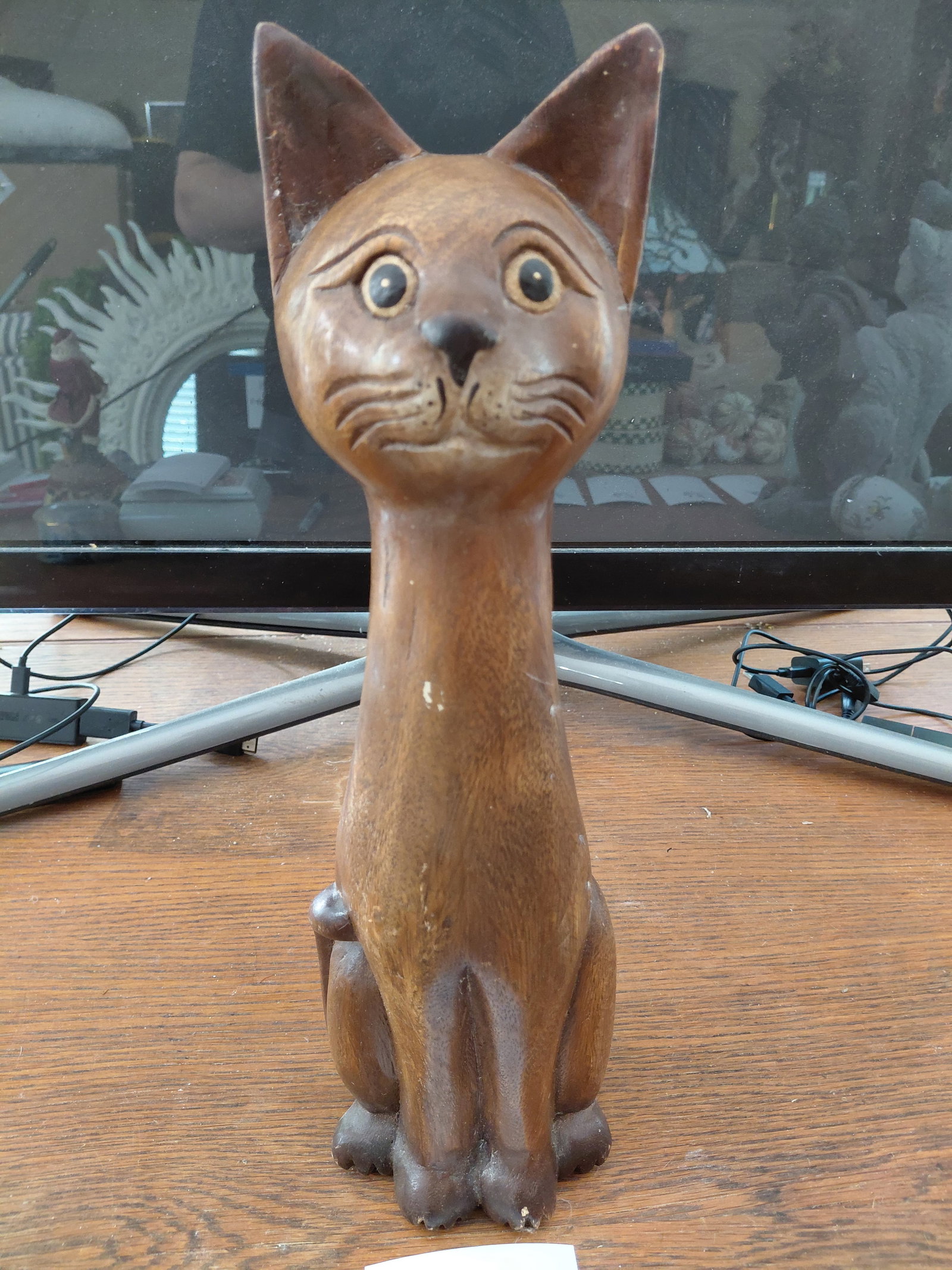 Large Carved Wood Cat Statue: Large Carved Wood Cat Statue
