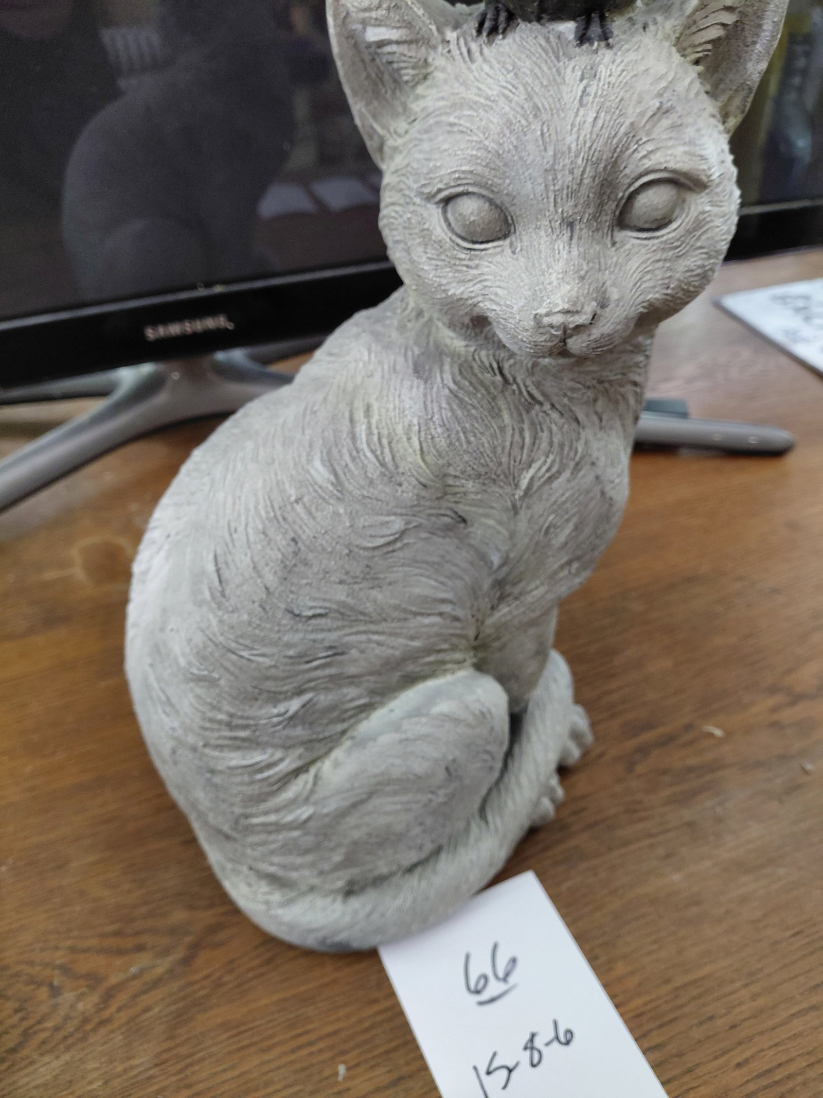 Large Resin Cat Statue - 4