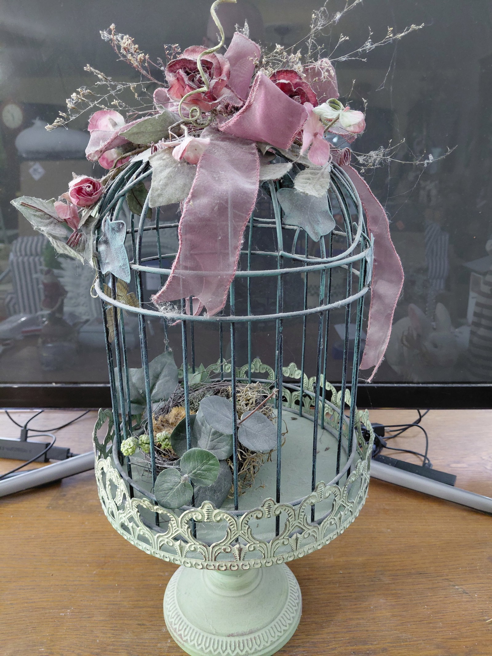 Pedestal Bird Cage Decor: Pedestal Bird Cage Decor