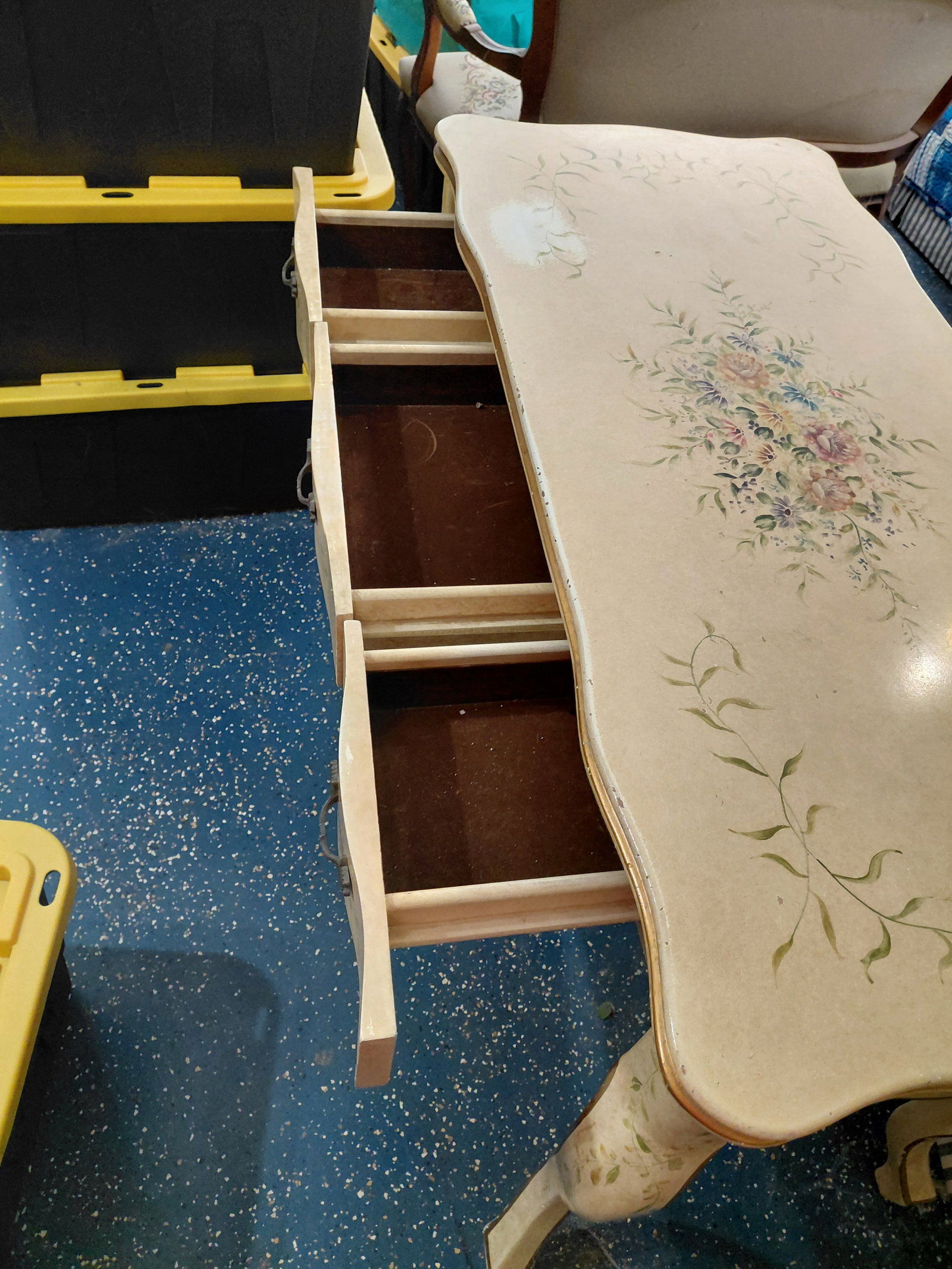 French Provential Styale Desk/ some wear as seen - 7