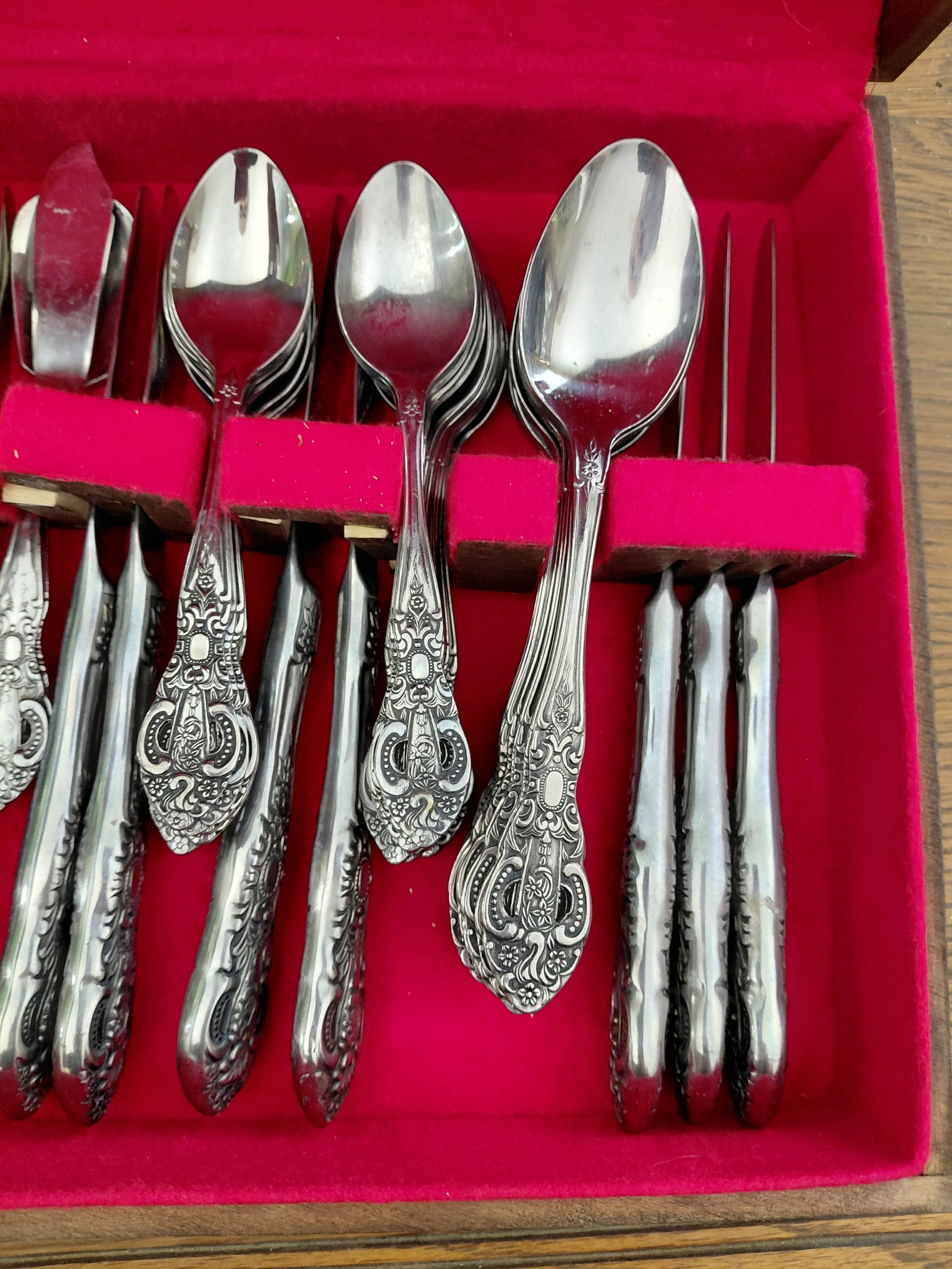 Complete Dinner Ware set for 12 in wood Box / Stainless from Korea - 3