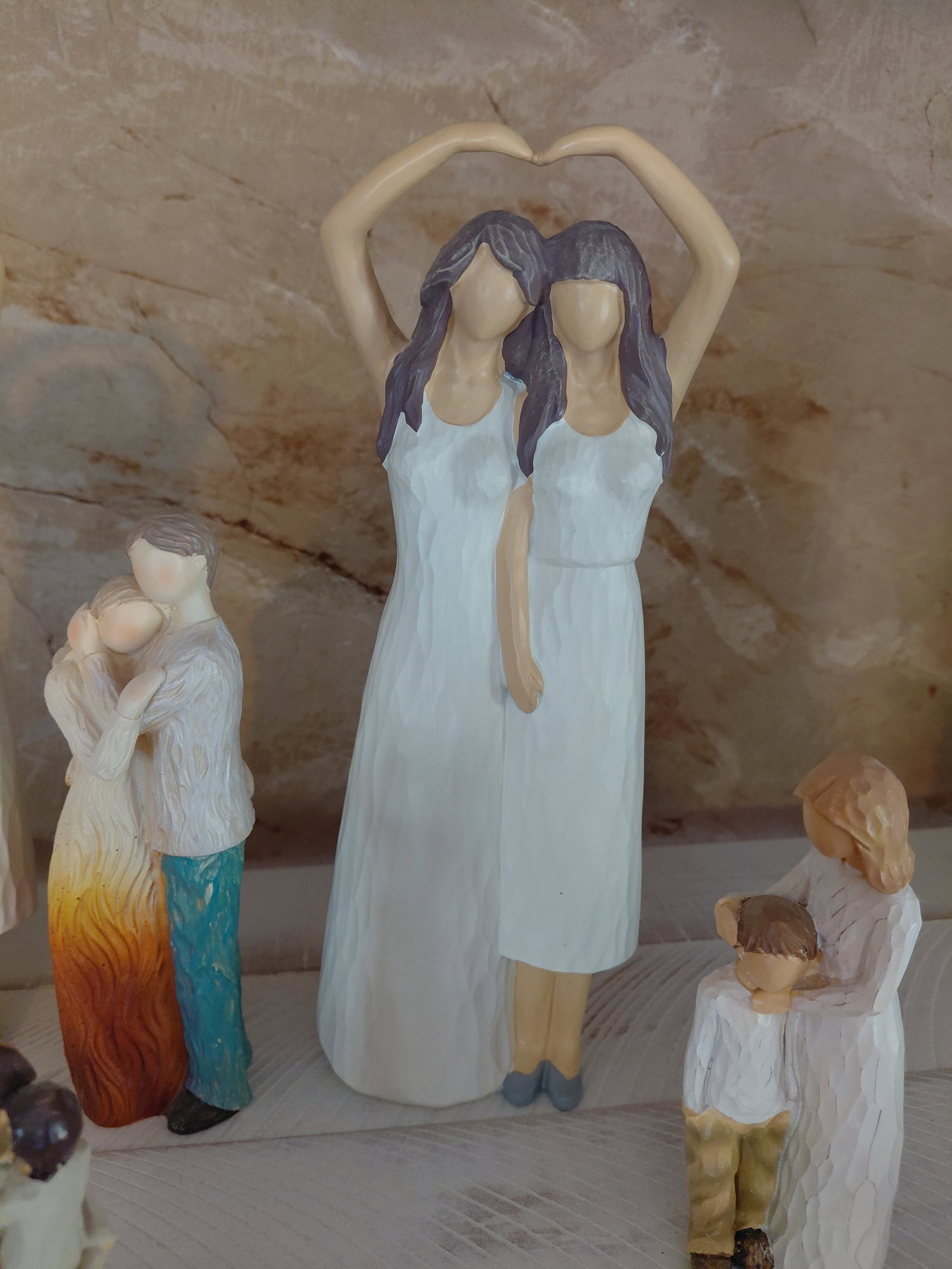 Lot of Willow Style Figures / Resin - 3