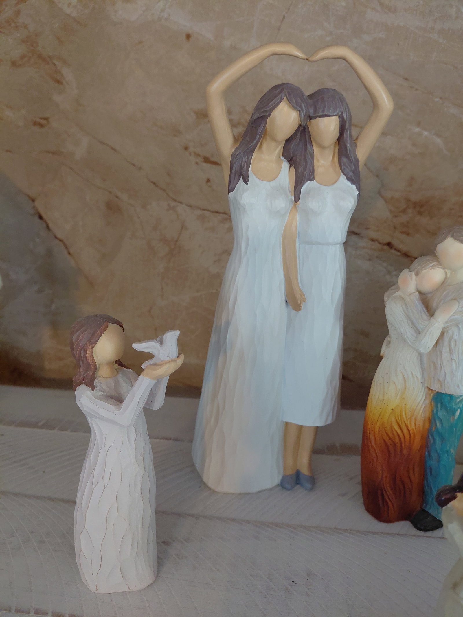Lot of Willow Style Figures / Resin - 6