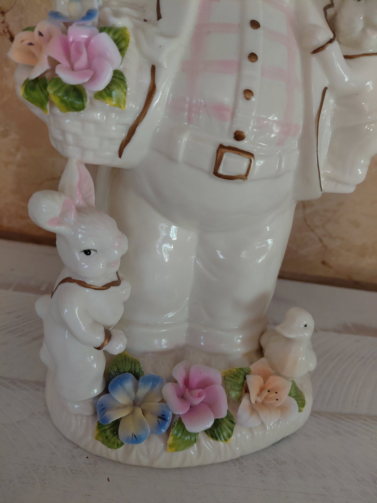 Musical Porcelain Bunny Statue / Works - 4
