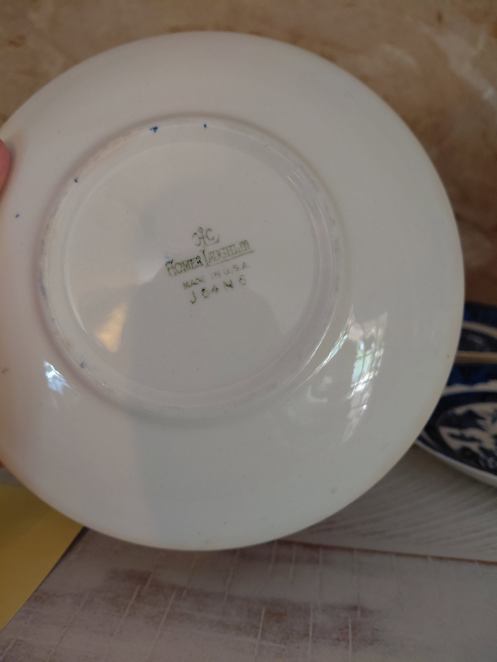 Lot of Homer Laughlin & Cracker Barrel Blue Willow Style Plates - 5