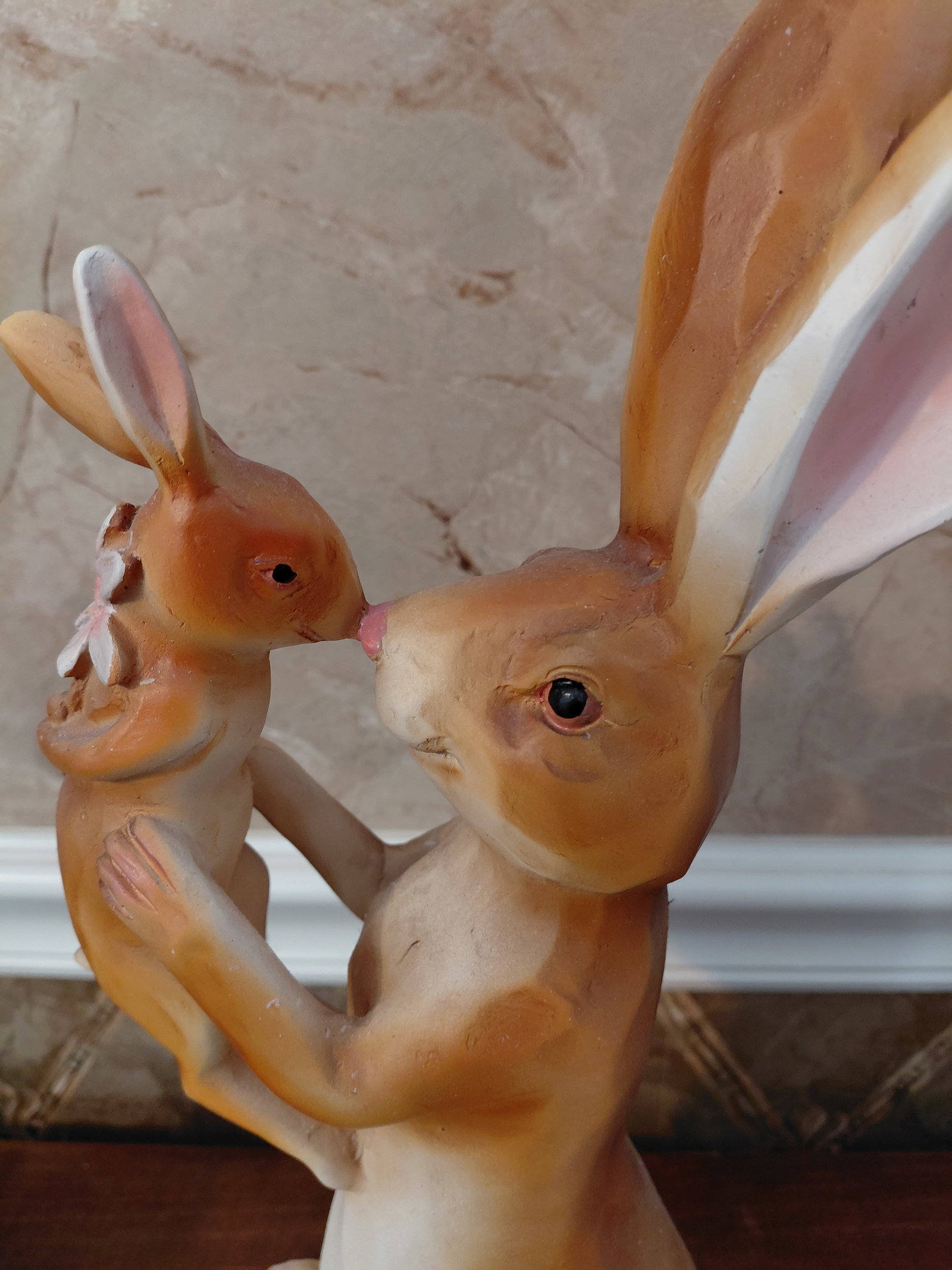 Large Resin Bunny Statue Mom and Baby - 3