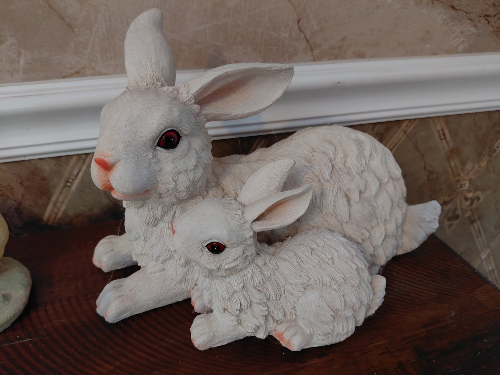 Lot of resin and Porcelain Bunnys - 4