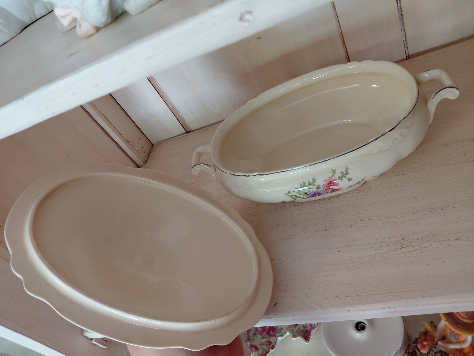 Lot of 3 Serving Pieces - 8