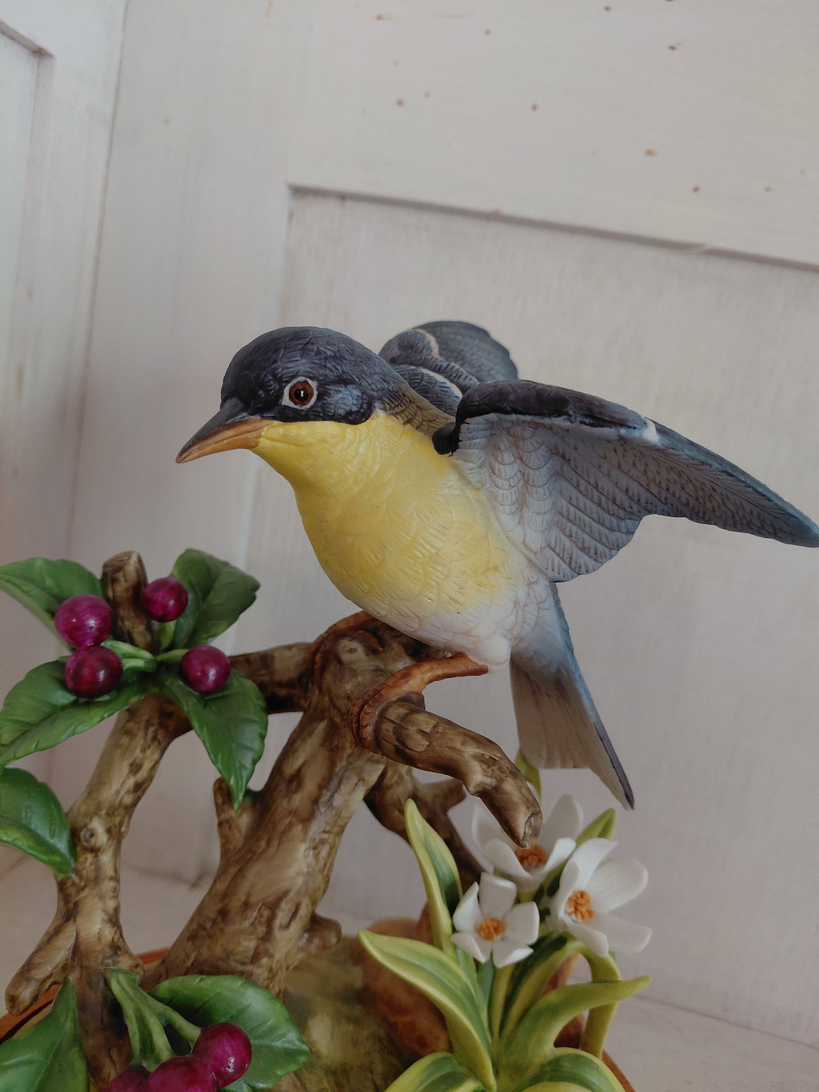 Andrea by Sadek Porcelain Statue / Parula Warbler - 3