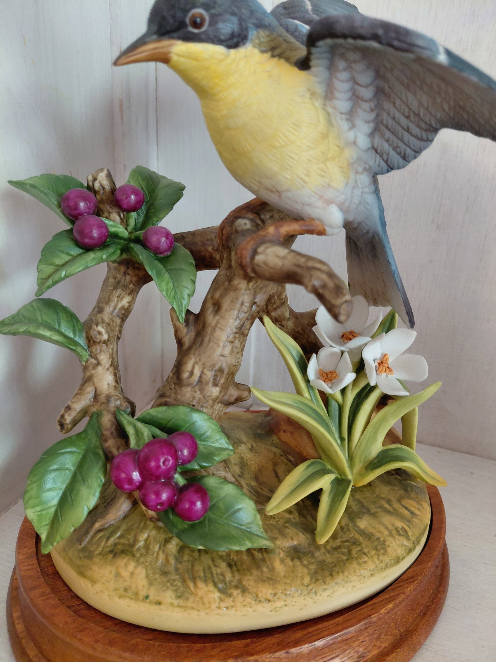 Andrea by Sadek Porcelain Statue / Parula Warbler - 4
