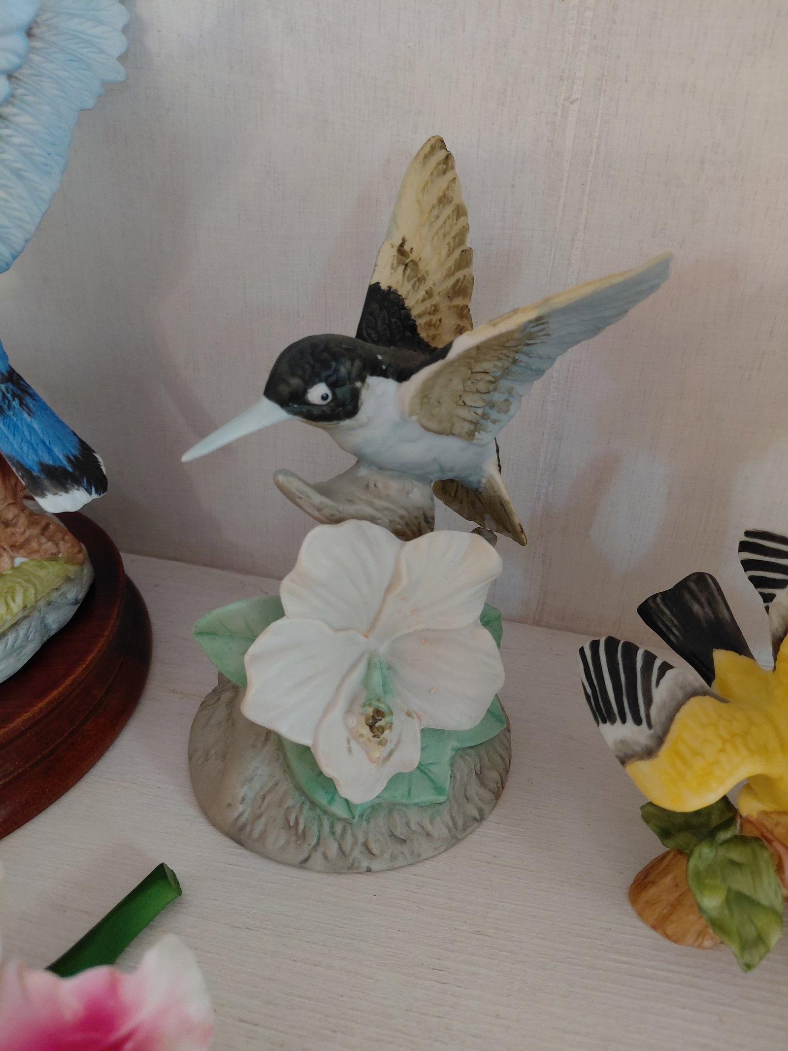 Lot of Misc Porcelain Figurines - 4