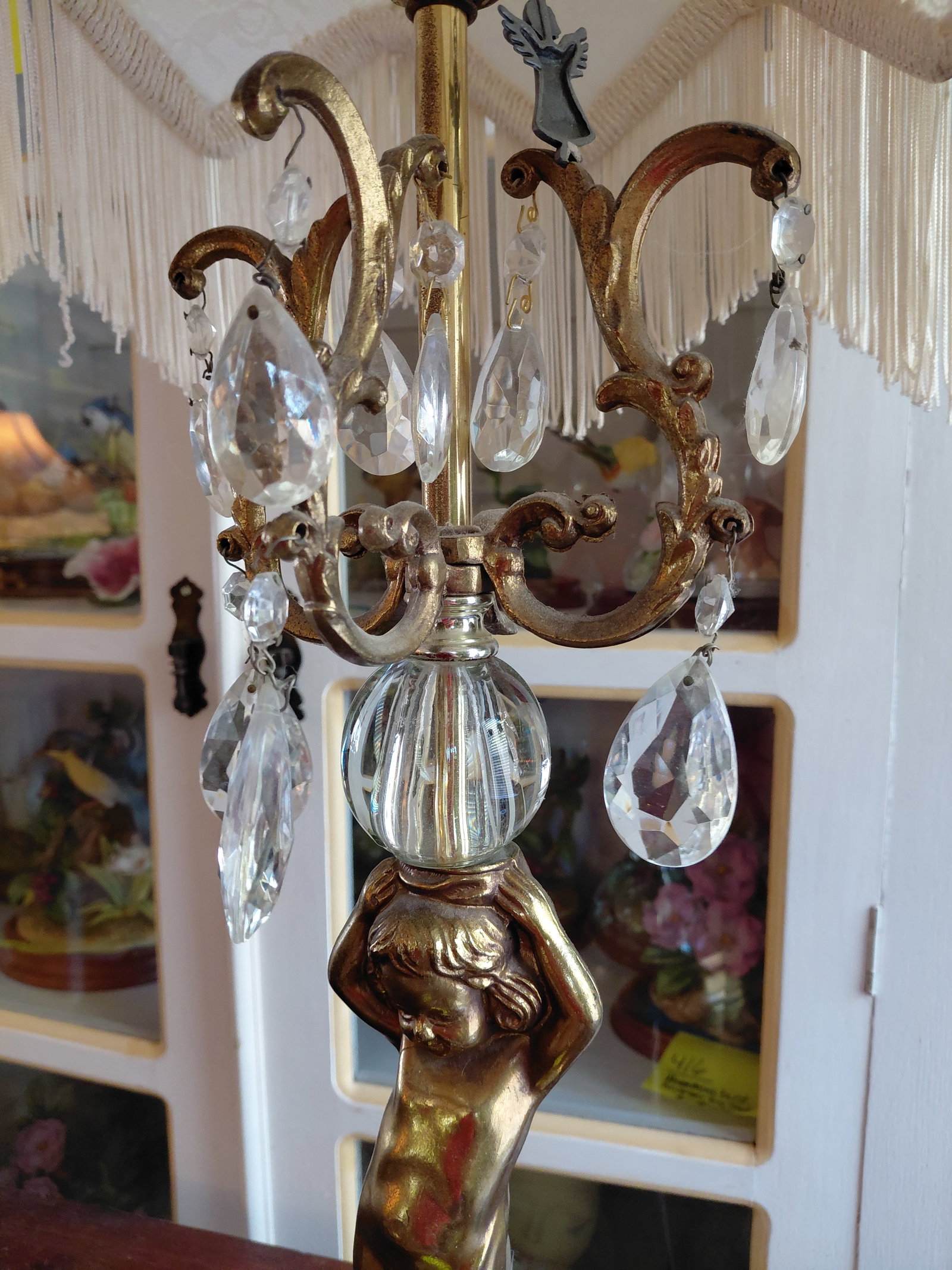 Large Cherub Lamp with Ornate Shade - 3