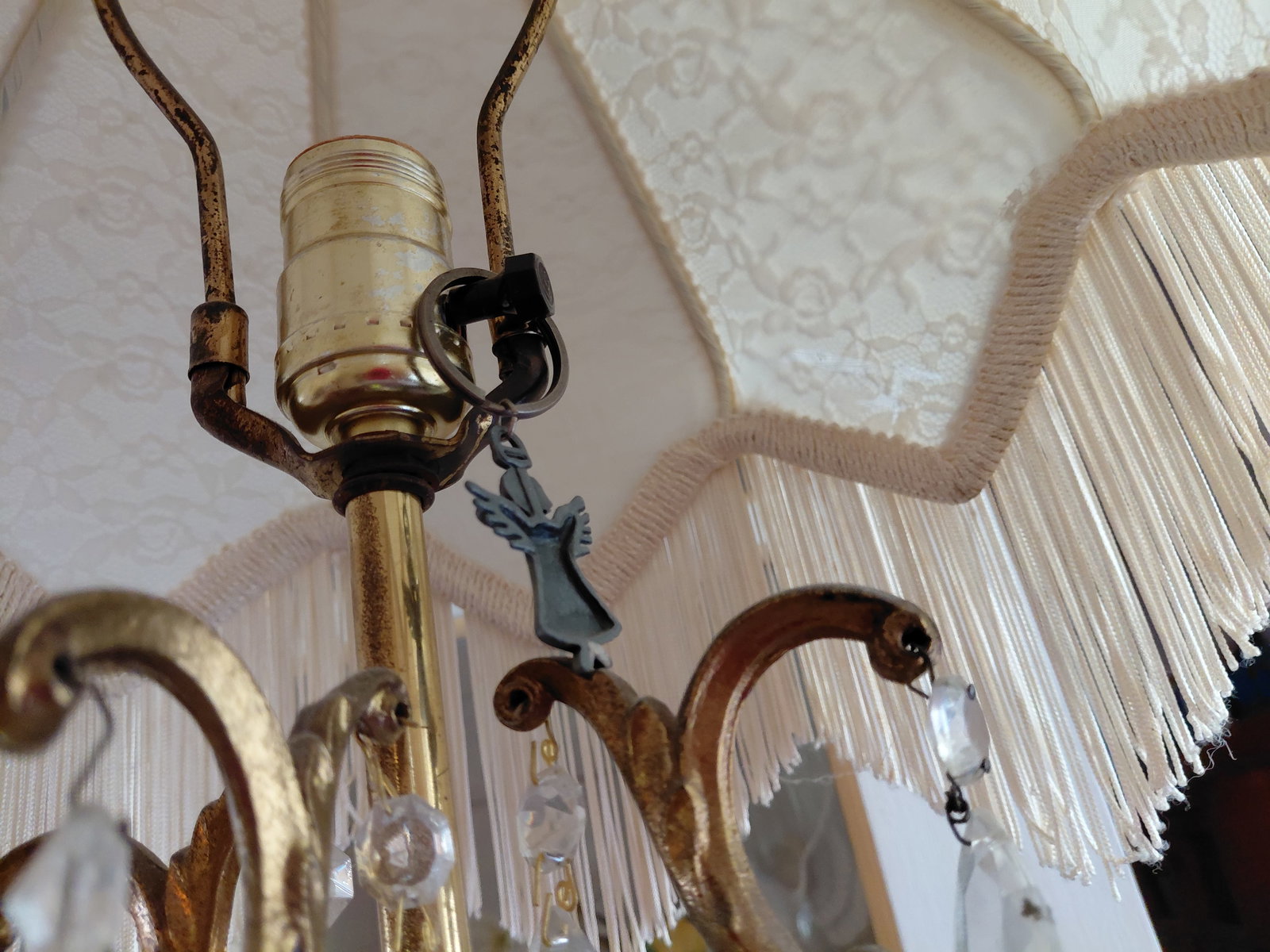 Large Cherub Lamp with Ornate Shade - 7