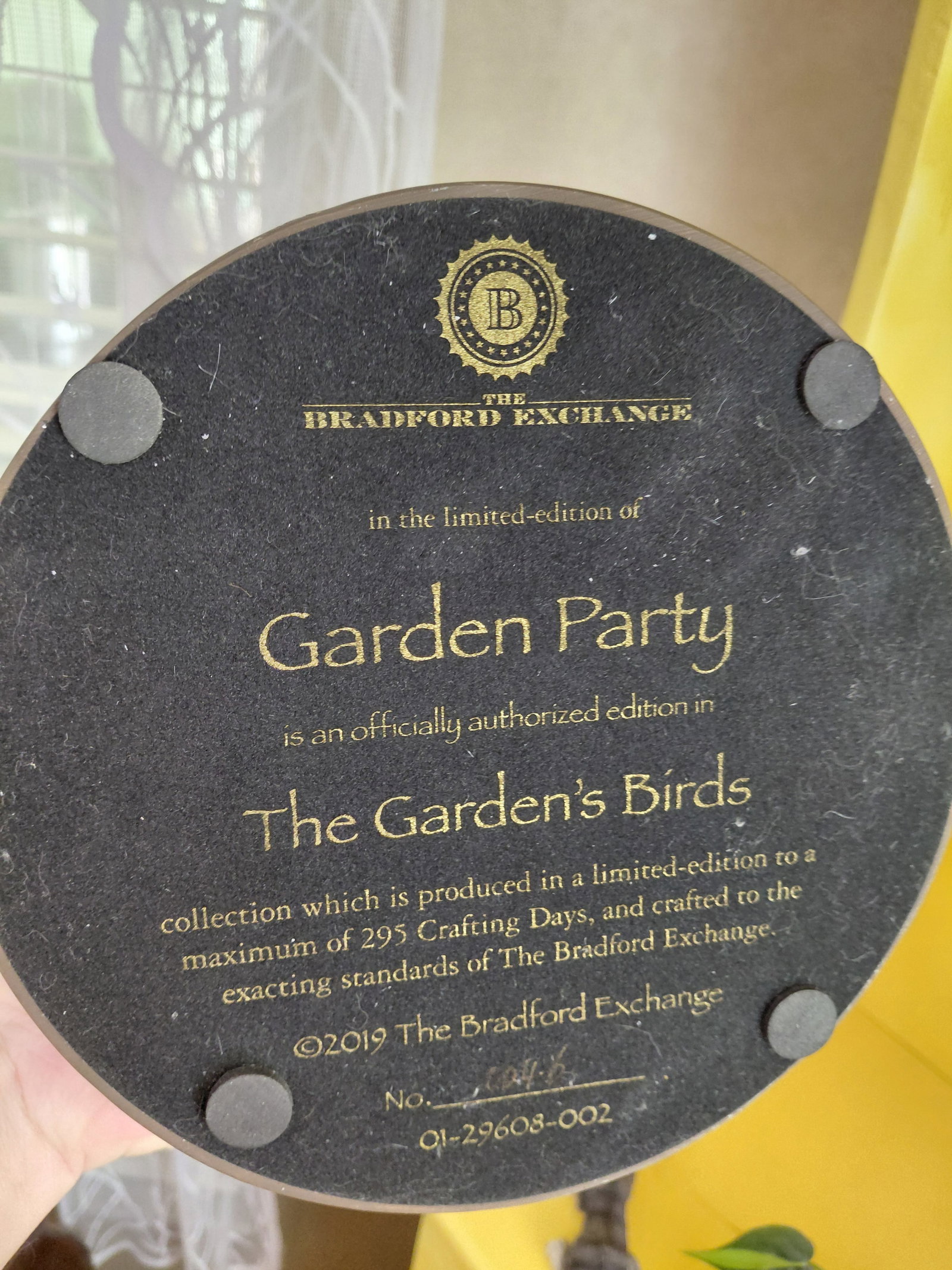 Bradford Exchange Garden Party Statue - 5