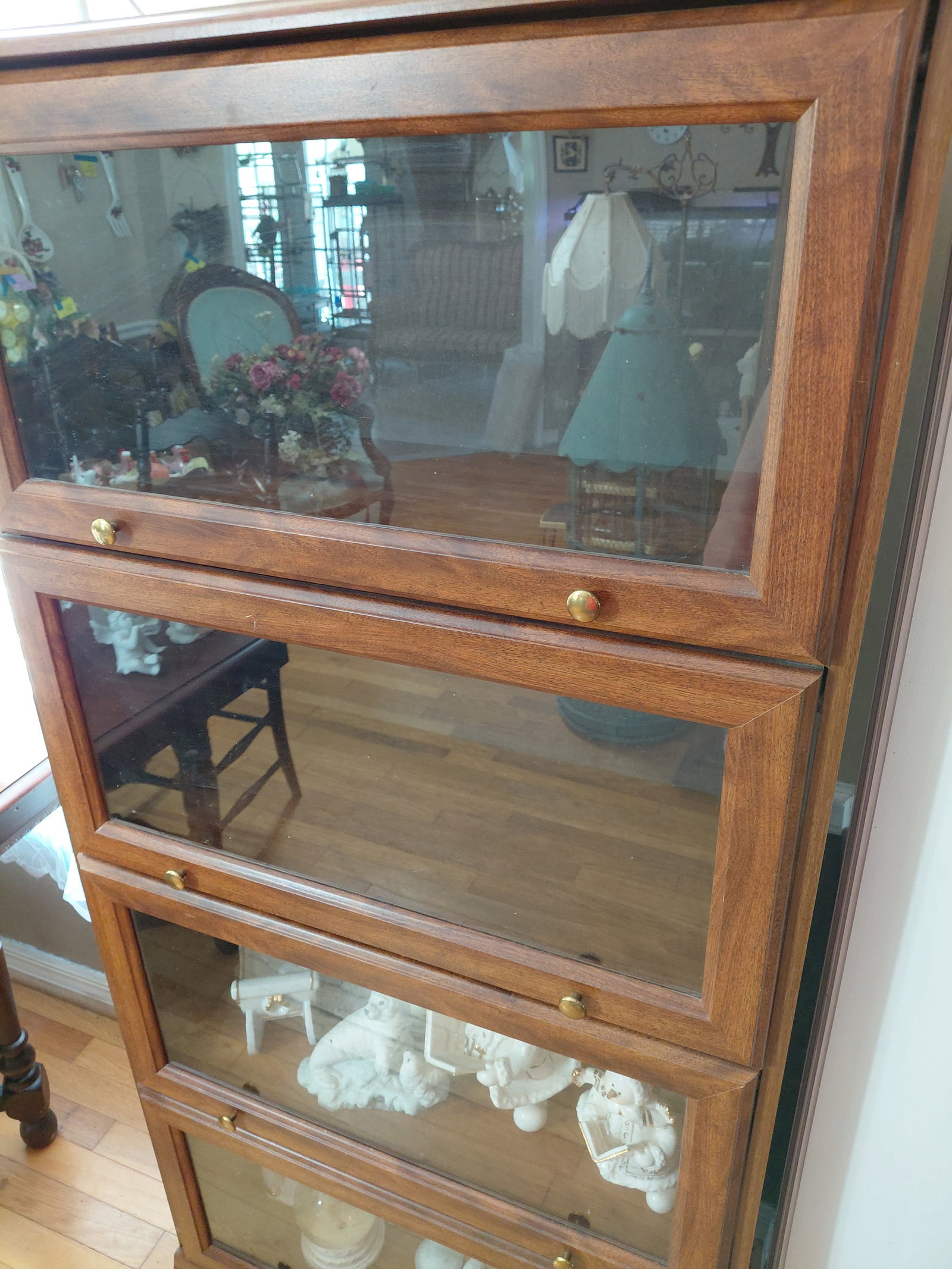 4 Shelf Contemporary Barristers Boocase / Condition isse as seen - 4