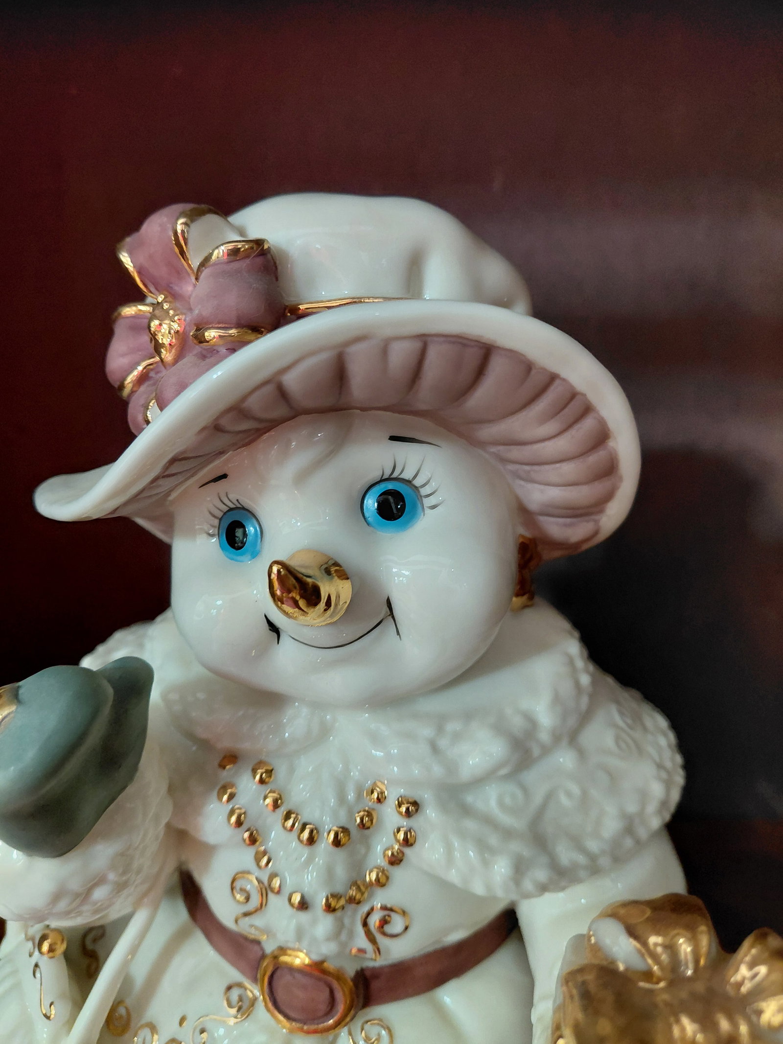 Large Porcelain Shopping Snow Woman Statue - 3