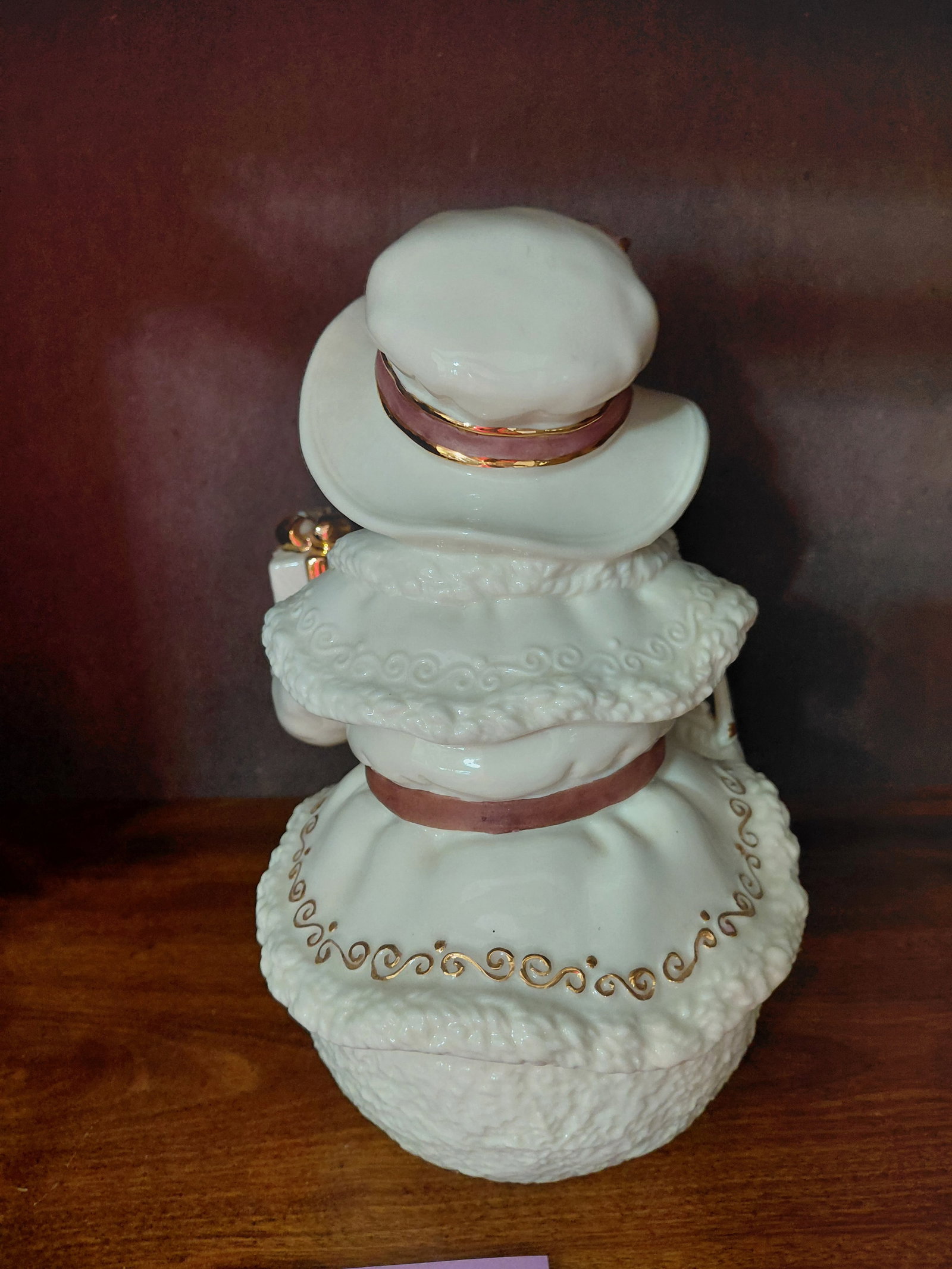 Large Porcelain Shopping Snow Woman Statue - 5