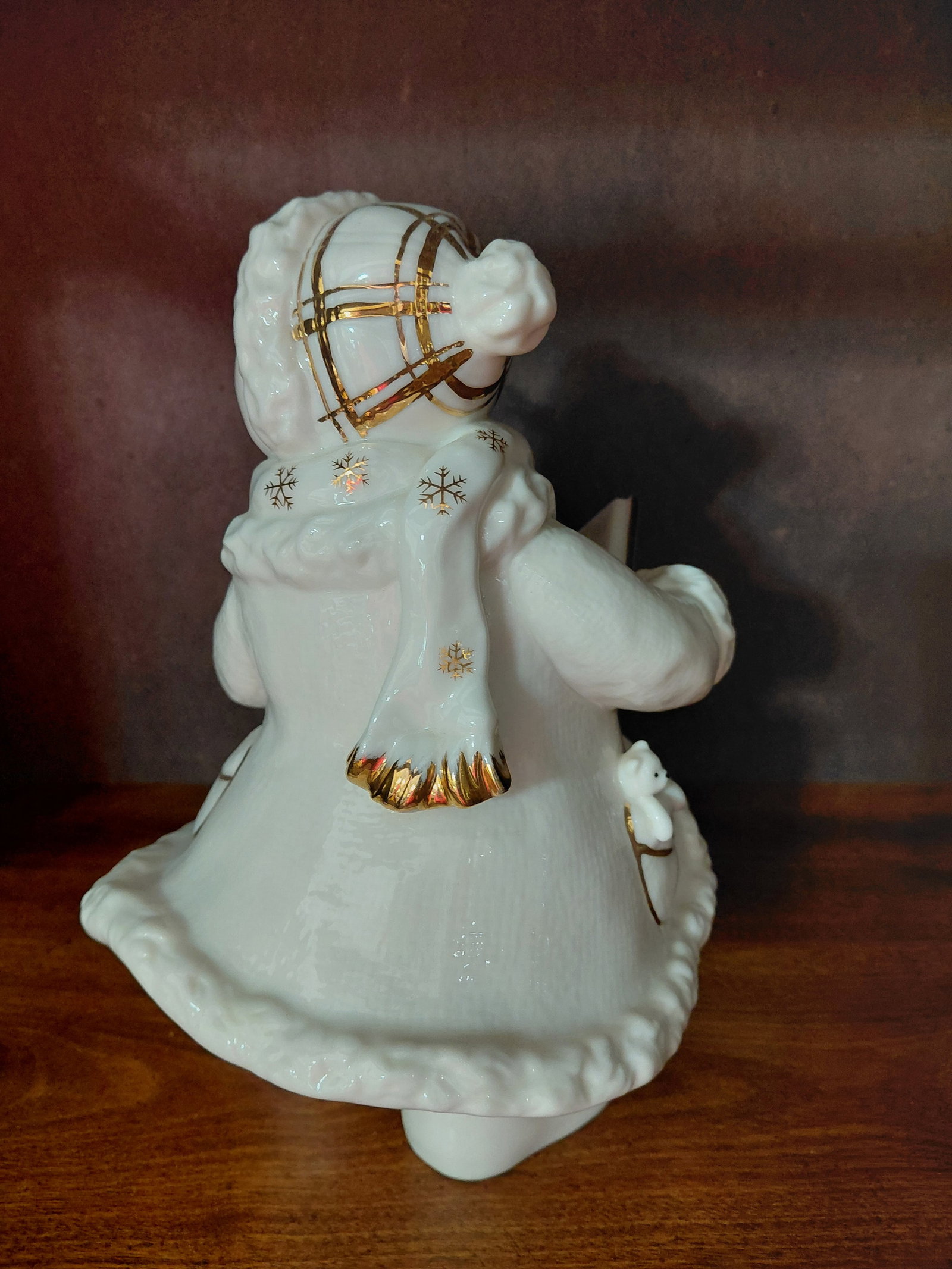 Large Porcelain Singing Snow Woman Statue - 4