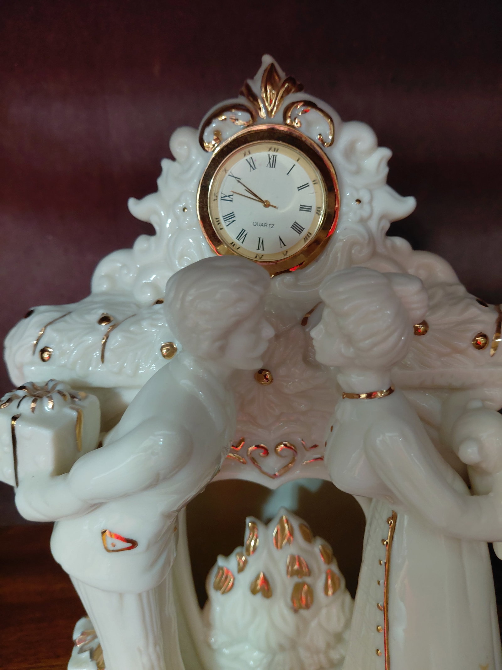 Large Porcelain Couple by Fireplace / clock untested - 3