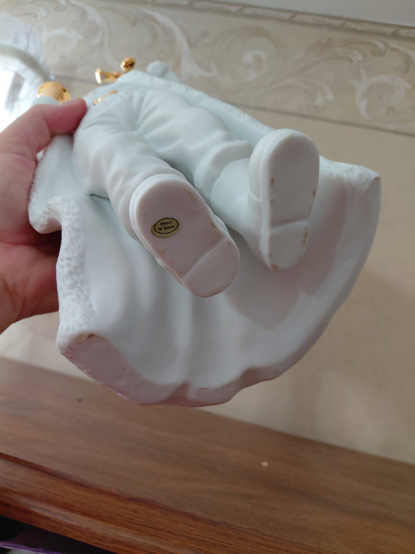 Large Porcelain Santa Statue - 7