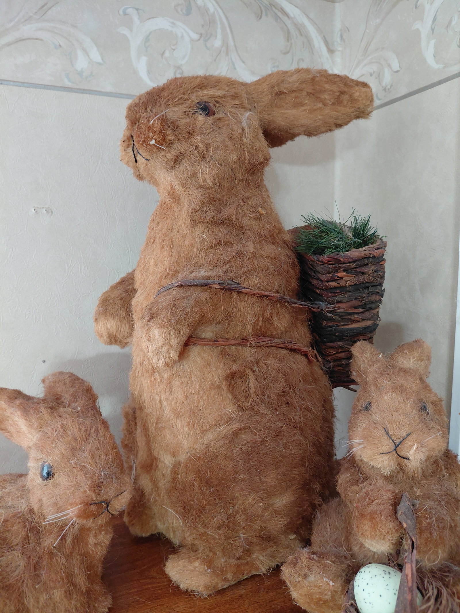 Bunny Lot including Peter Rabbit Planter / as seen - 3