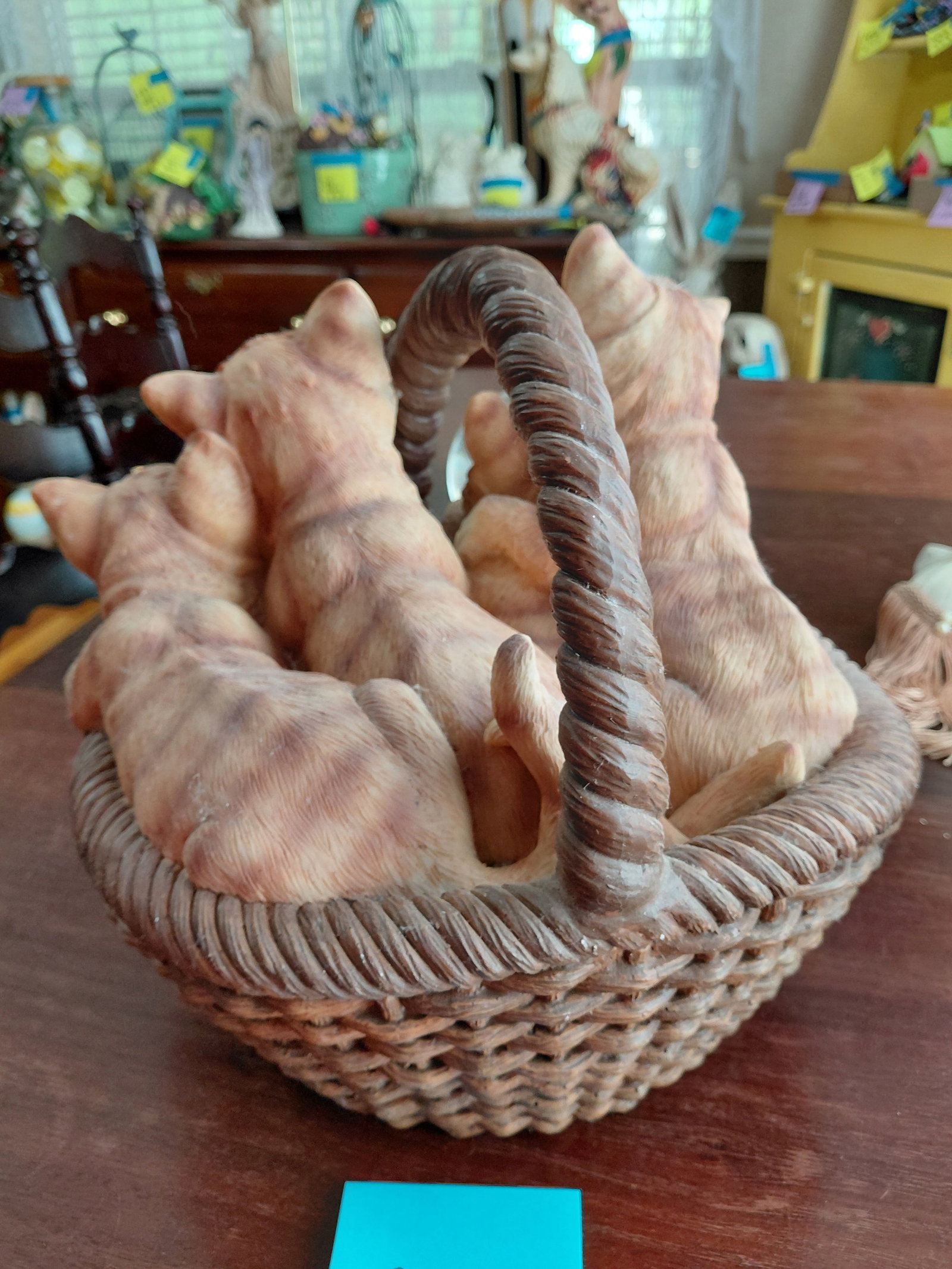 Large Resin Kittens in Basket Statue - 5