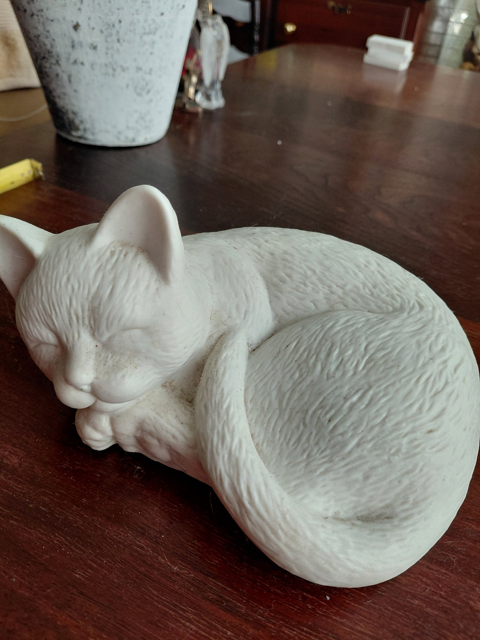 Ceramic Cat Statue - 3