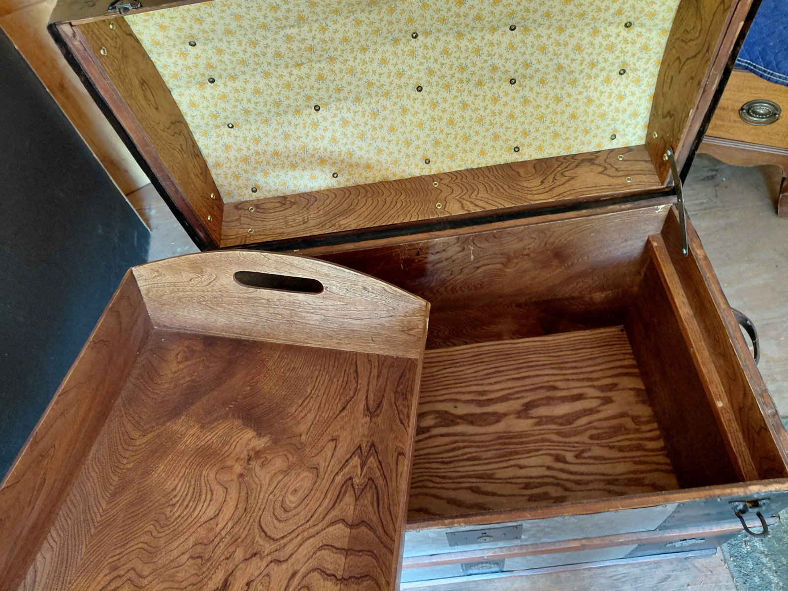 Vintage Refinished Hump Backed Steamer Trunk - 5