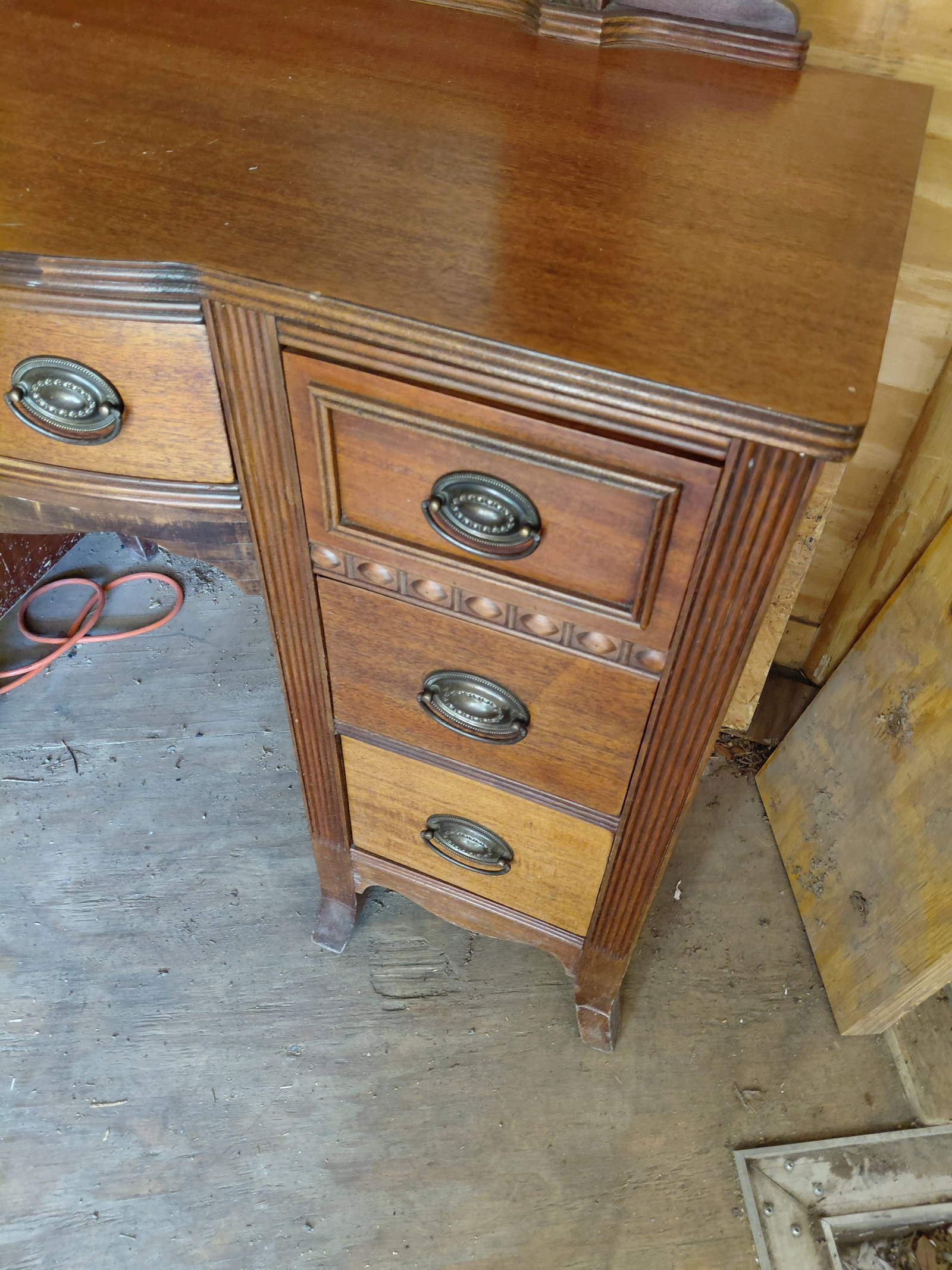 Vintage Mahogany Vanity - 4
