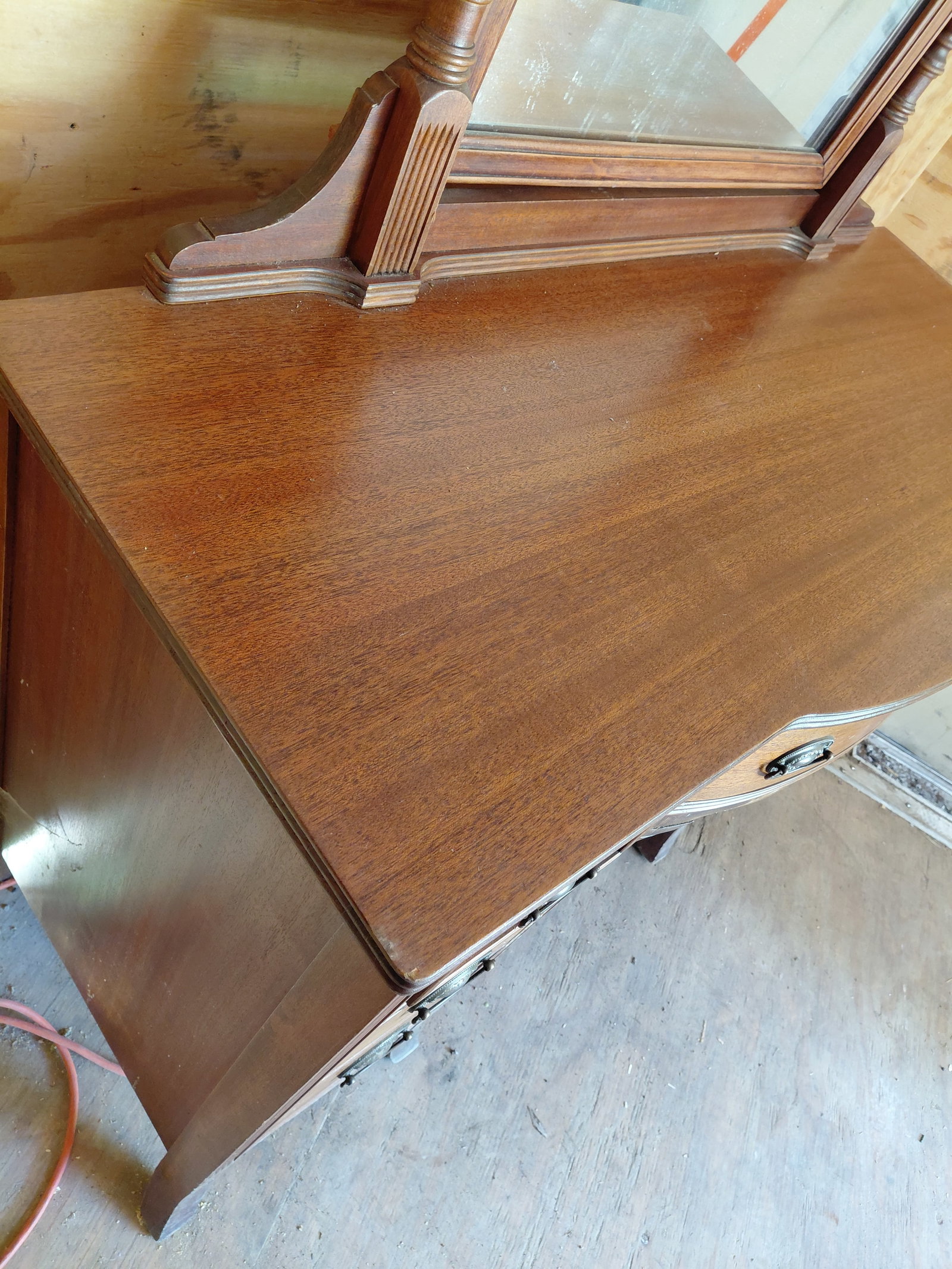 Vintage Mahogany Vanity - 8