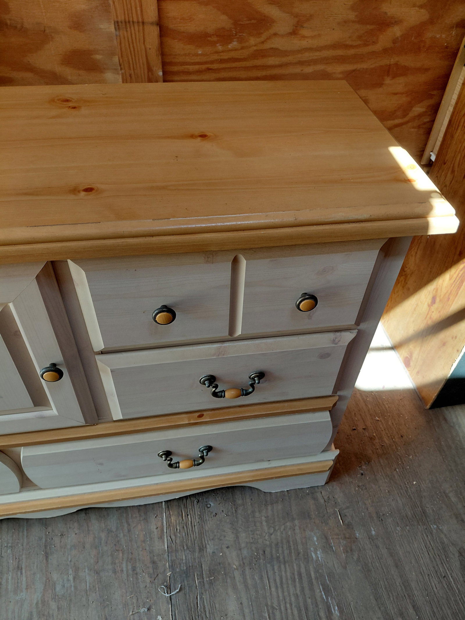Kathy Ireland Home Dresser / condition issues as seen - 5