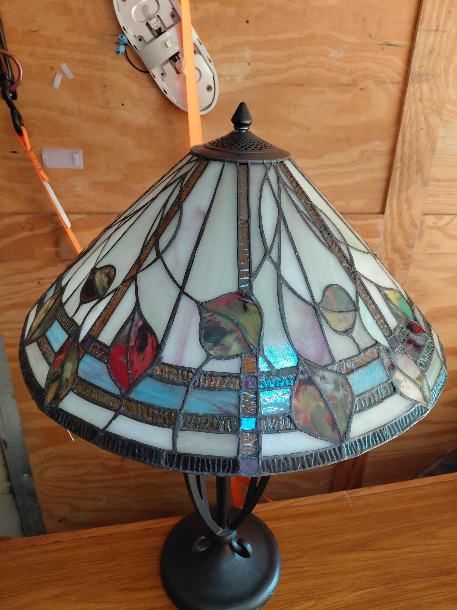 Pair of NEW Tiffany Style Lamps / Resin Shades - 6