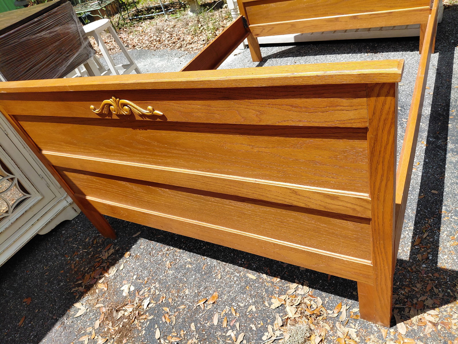 Contemporary Oak Bed - 8