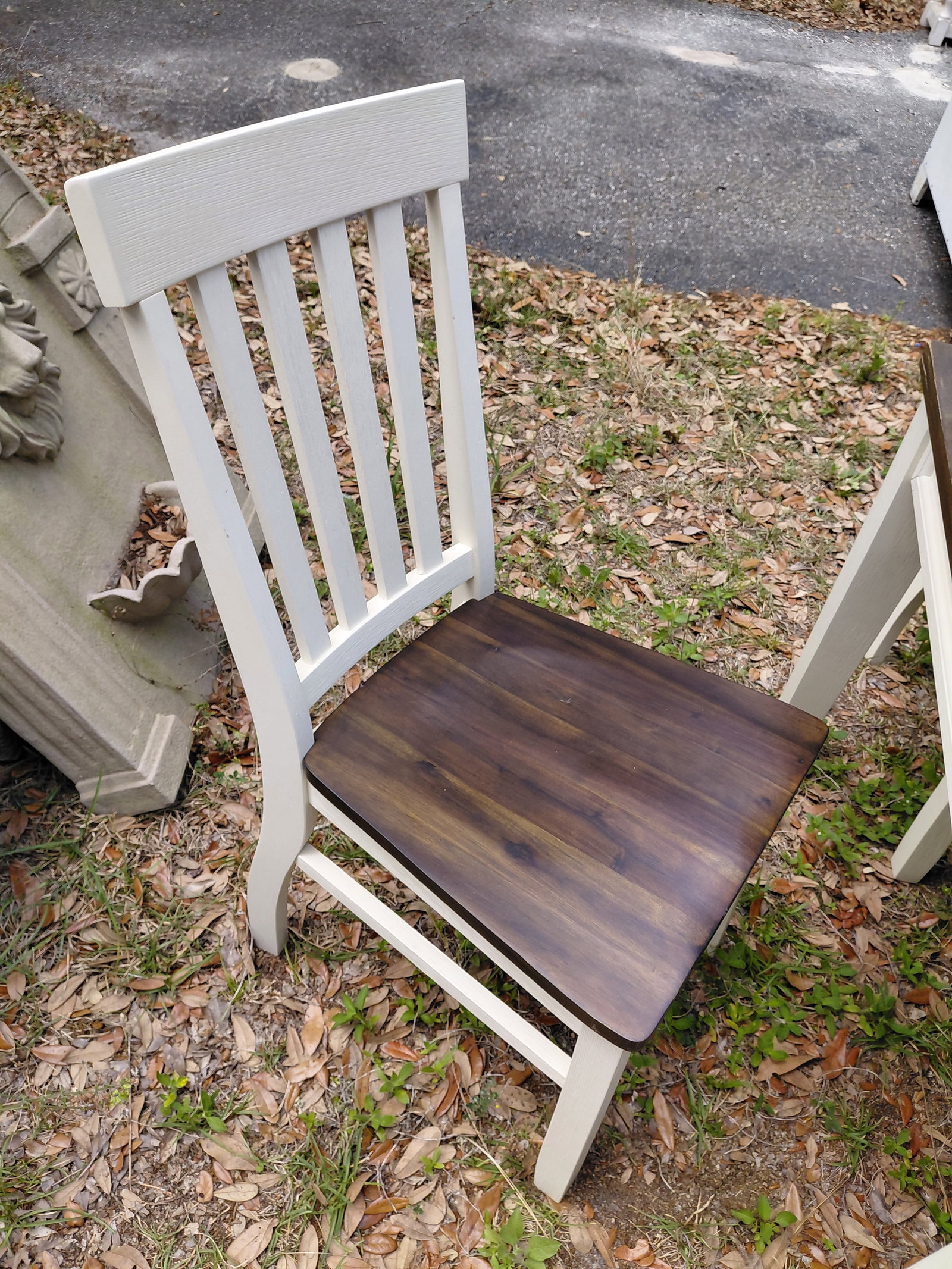 Rustic Farmhouse Table and 6 Chairs / paid over $400 / as seen - 10
