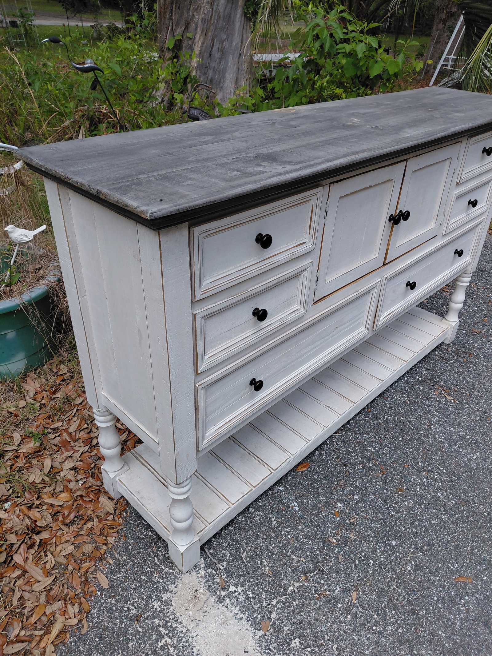 Rustic Credenza / missing 1 knob - 3