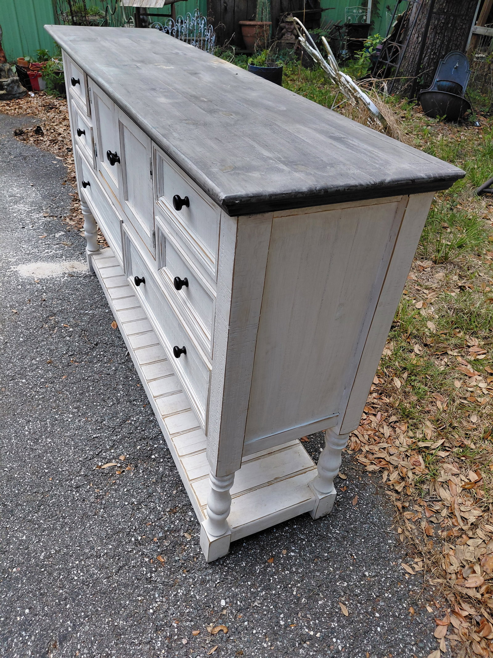 Rustic Credenza / missing 1 knob - 4
