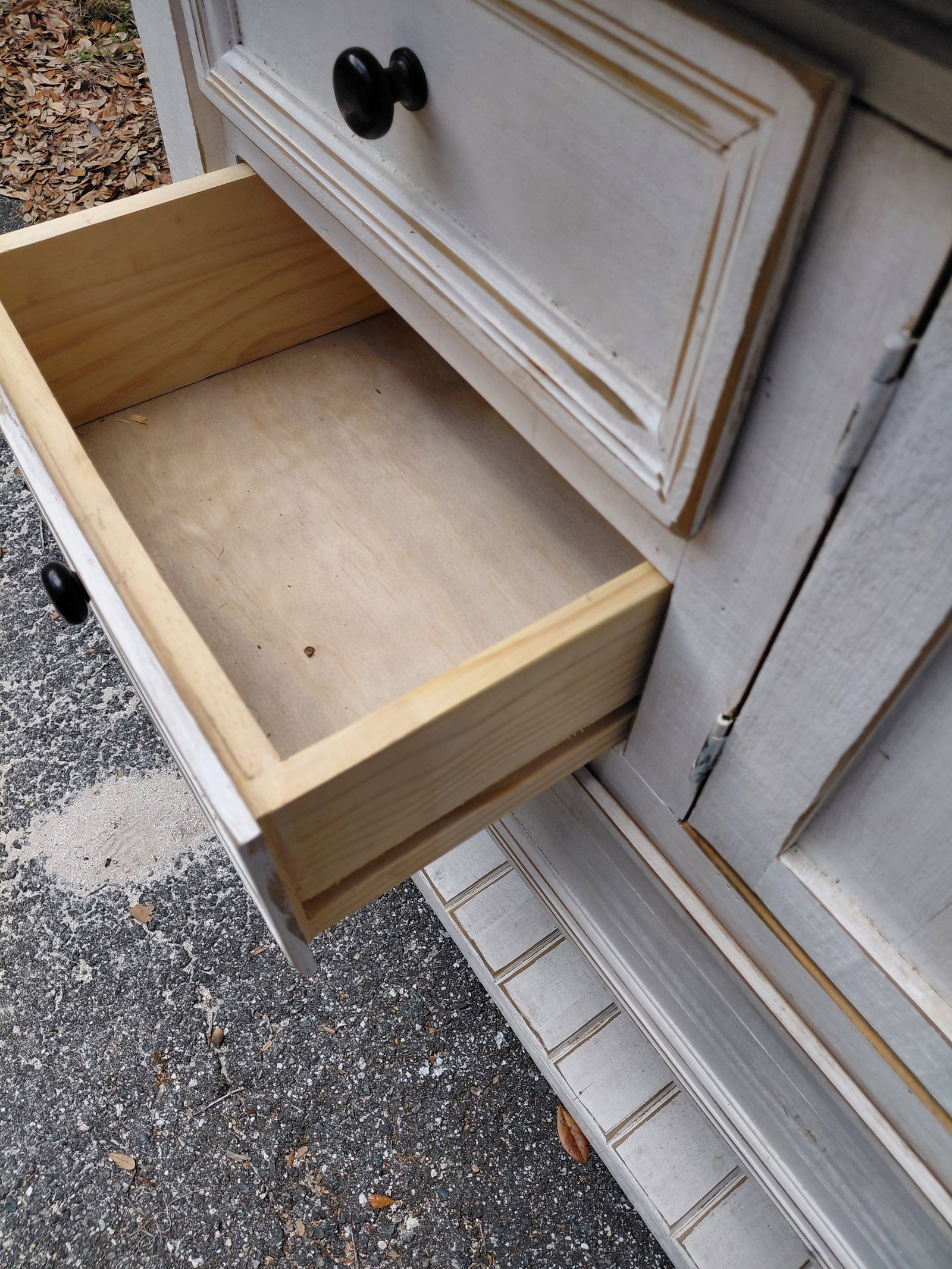 Rustic Credenza / missing 1 knob - 7