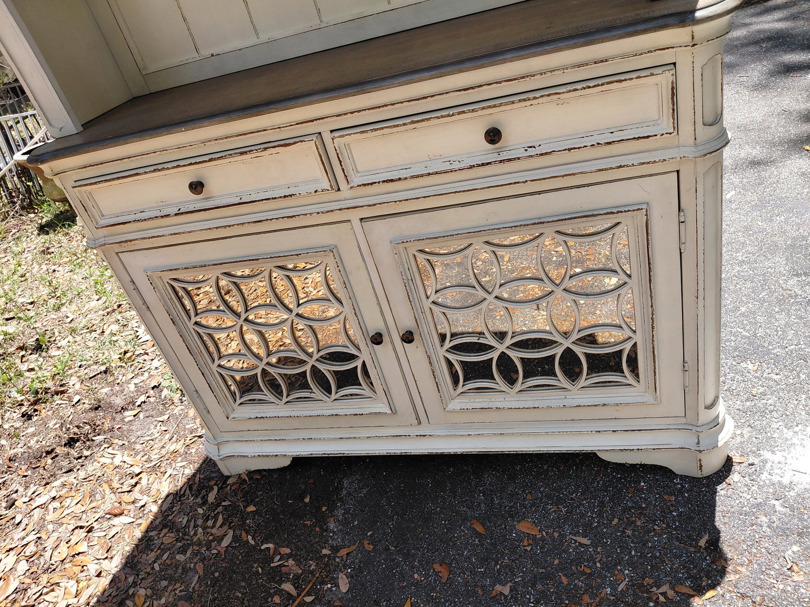 Large Rustic Farm Hutch / Missing Glass Shelves in upper part / as seen - 4